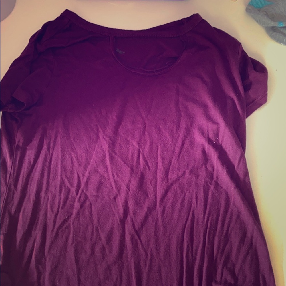 Girls tee maroon